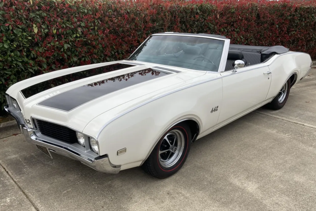 Oldsmobile 442